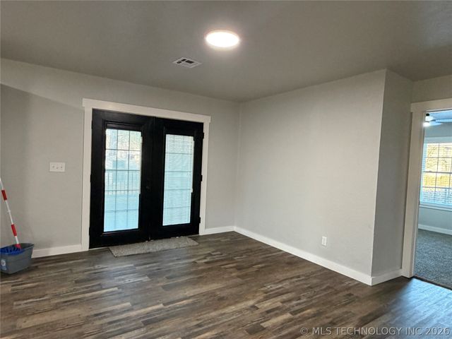 305 W Ash Avenue, Wilburton, OK 74578