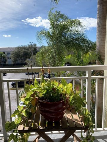8660 SW 212th Street 305, Cutler Bay, FL 33189