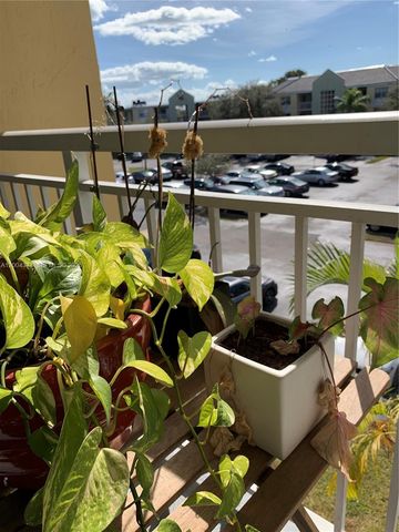 8660 SW 212th Street 305, Cutler Bay, FL 33189