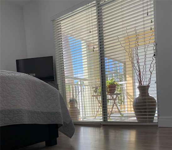 8660 SW 212th Street 305, Cutler Bay, FL 33189