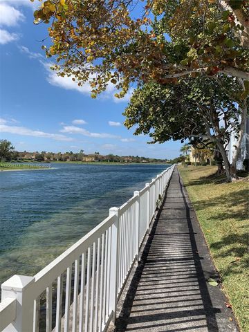 8660 SW 212th Street 305, Cutler Bay, FL 33189