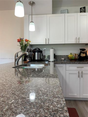 8660 SW 212th Street 305, Cutler Bay, FL 33189