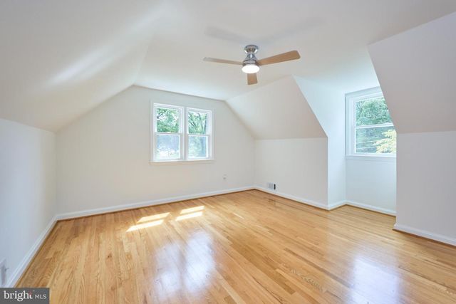 6506 OAKWOOD DR, Falls Church, VA 22041
