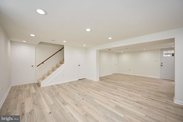 6506 OAKWOOD DR, Falls Church, VA 22041