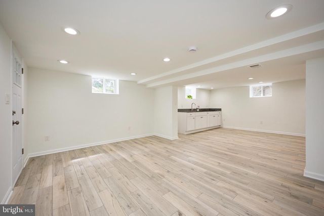6506 OAKWOOD DR, Falls Church, VA 22041