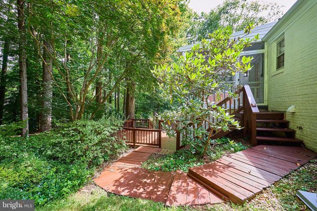 6506 OAKWOOD DR, Falls Church, VA 22041
