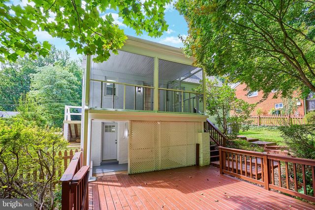 6506 OAKWOOD DR, Falls Church, VA 22041