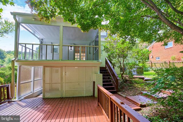 6506 OAKWOOD DR, Falls Church, VA 22041