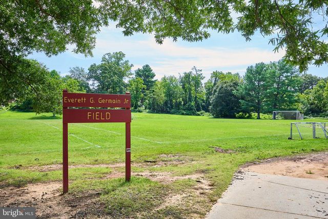 6506 OAKWOOD DR, Falls Church, VA 22041