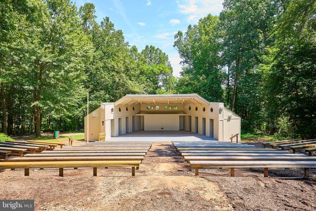 6506 OAKWOOD DR, Falls Church, VA 22041