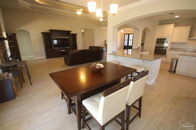 2623 Brochelle Dr, Pace, FL 32571