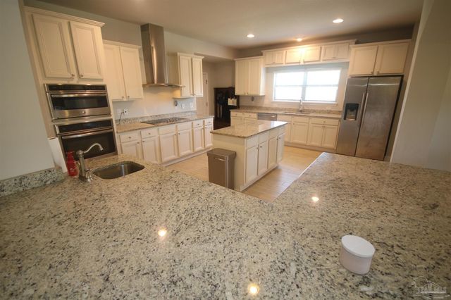 2623 Brochelle Dr, Pace, FL 32571