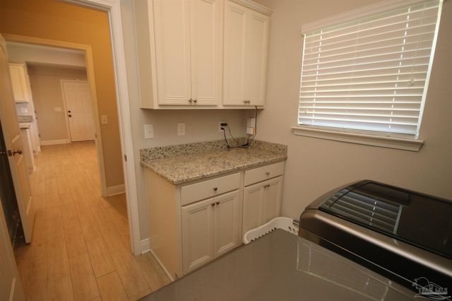 2623 Brochelle Dr, Pace, FL 32571