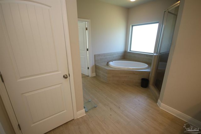 2623 Brochelle Dr, Pace, FL 32571