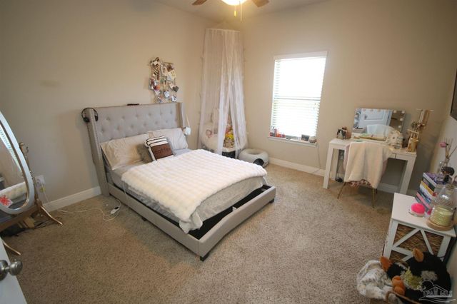 2623 Brochelle Dr, Pace, FL 32571