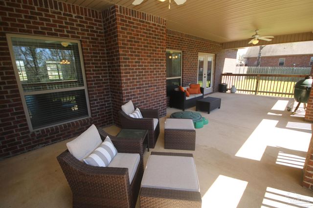 2623 Brochelle Dr, Pace, FL 32571