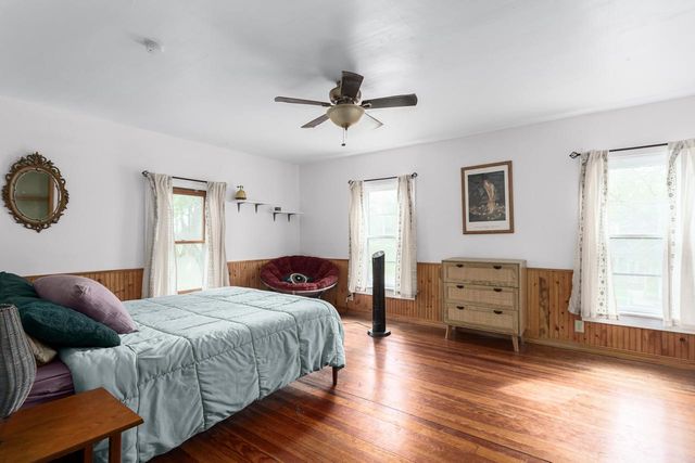 212 Madison Avenue, Deforest, WI 53532