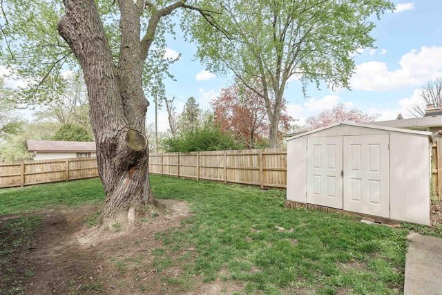 212 Madison Avenue, Deforest, WI 53532