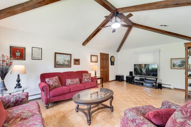 11355 N Rosewood DRIVE, Mequon, WI 53092