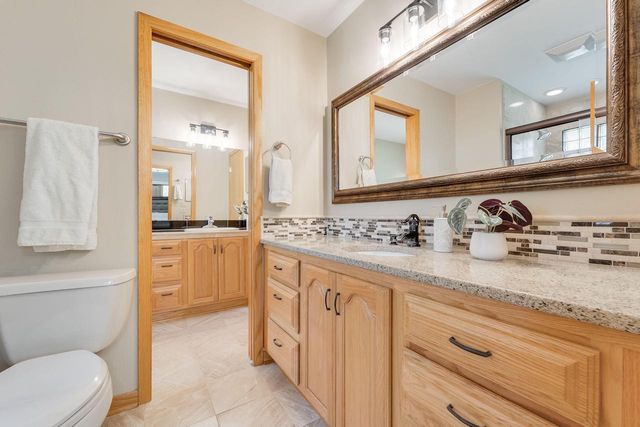 11355 N Rosewood DRIVE, Mequon, WI 53092