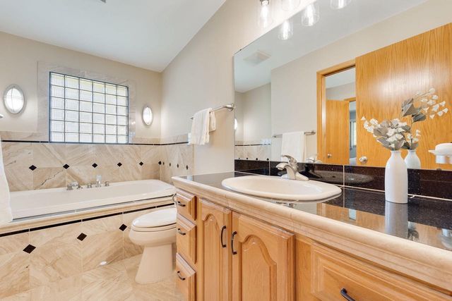 11355 N Rosewood DRIVE, Mequon, WI 53092