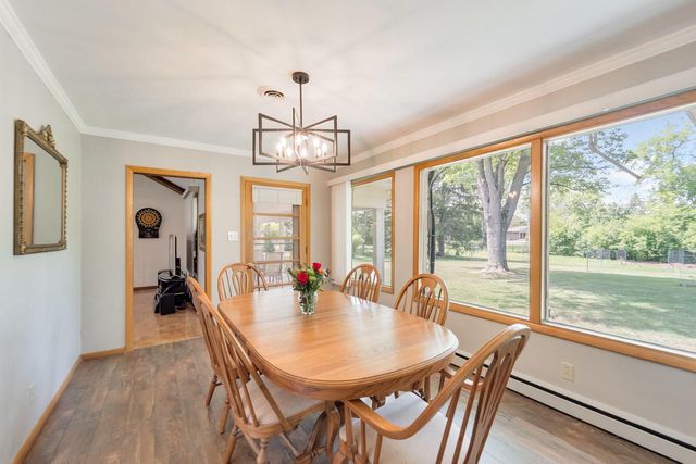11355 N Rosewood DRIVE, Mequon, WI 53092