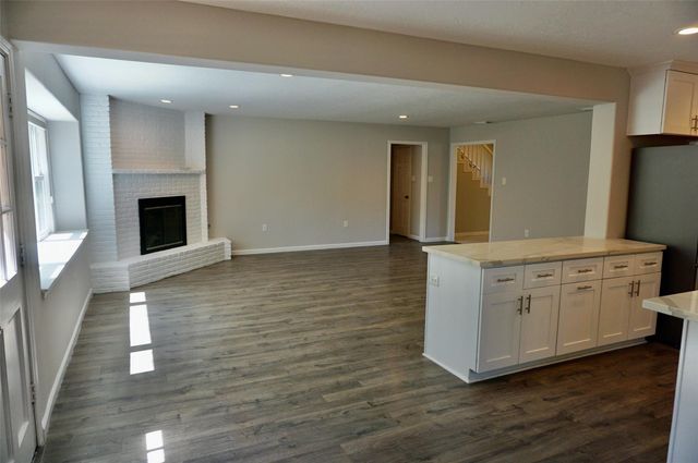 1707 Valley Vista Drive, Houston, TX 77077