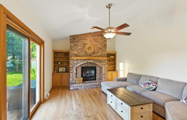 26 Maple Valley Court, Madison, WI 53719