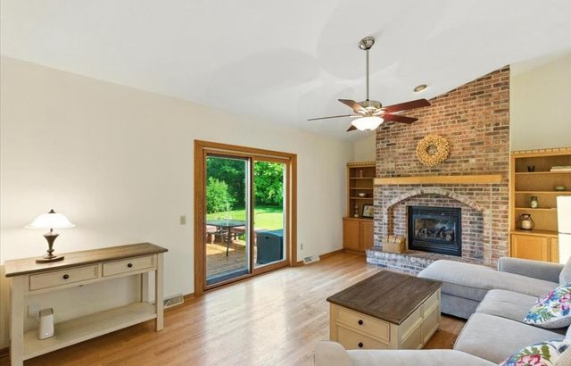 26 Maple Valley Court, Madison, WI 53719