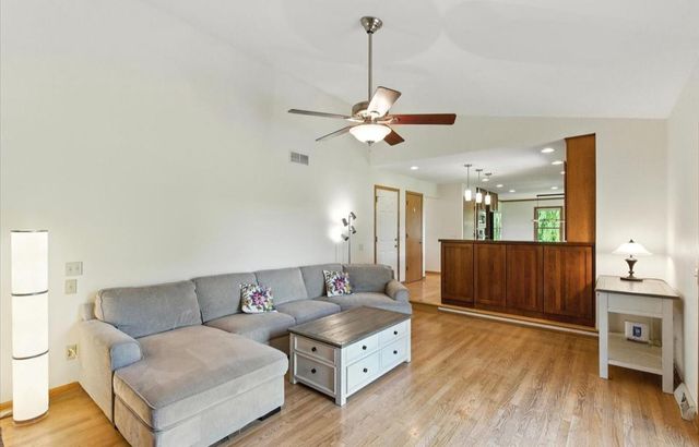 26 Maple Valley Court, Madison, WI 53719