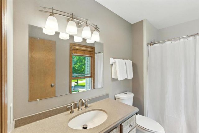 26 Maple Valley Court, Madison, WI 53719