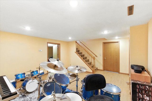 26 Maple Valley Court, Madison, WI 53719