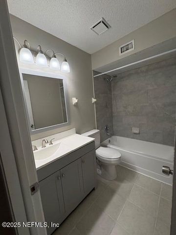 8530 COLONY PINE Circle W, Jacksonville, FL 32244