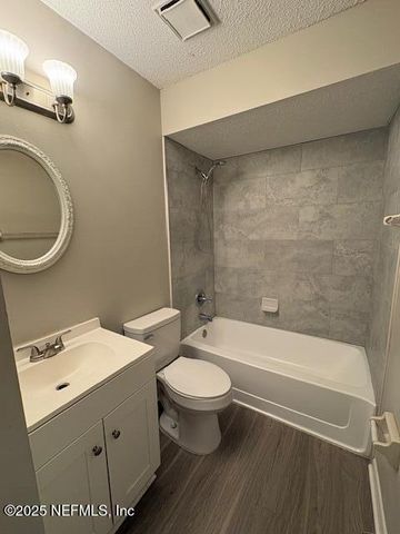 8530 COLONY PINE Circle W, Jacksonville, FL 32244