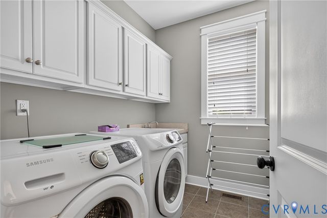11630 Barrows Ridge Ln, Chesterfield, VA 23838