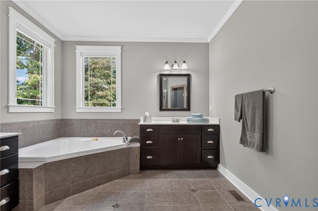 11630 Barrows Ridge Ln, Chesterfield, VA 23838