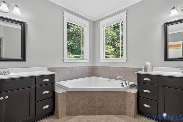 11630 Barrows Ridge Ln, Chesterfield, VA 23838
