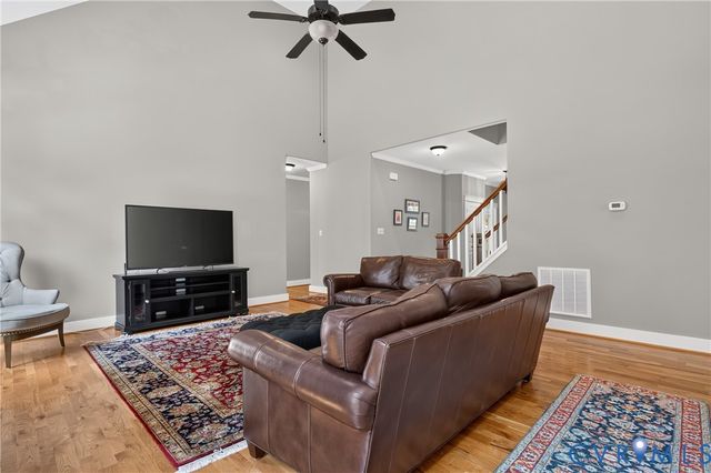 11630 Barrows Ridge Ln, Chesterfield, VA 23838