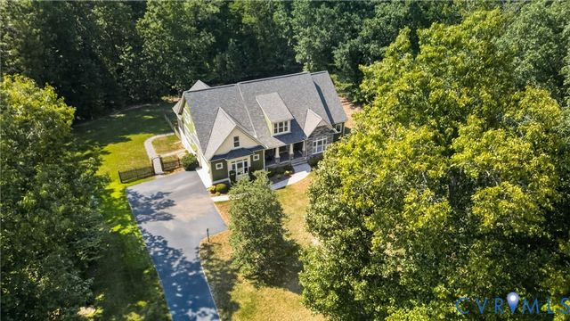 11630 Barrows Ridge Ln, Chesterfield, VA 23838