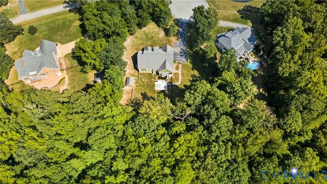 11630 Barrows Ridge Ln, Chesterfield, VA 23838