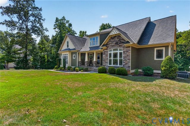 11630 Barrows Ridge Ln, Chesterfield, VA 23838