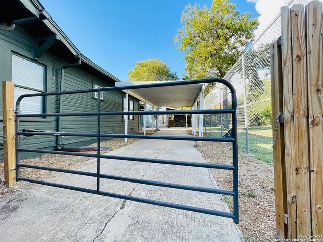 511 Iowa St Unit 2, San Antonio, TX 78203