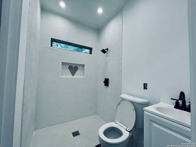 511 Iowa St Unit 2, San Antonio, TX 78203