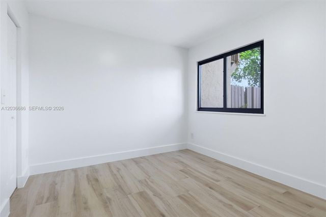 2152 SW 81st Way, Davie, FL 33324