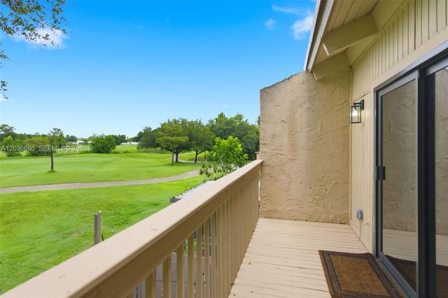 2152 SW 81st Way, Davie, FL 33324