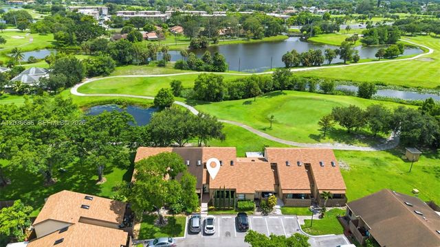 2152 SW 81st Way, Davie, FL 33324