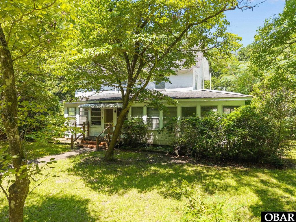 Image 13 of property listing at 168 Burrus Road, Wanchese, NC 27981