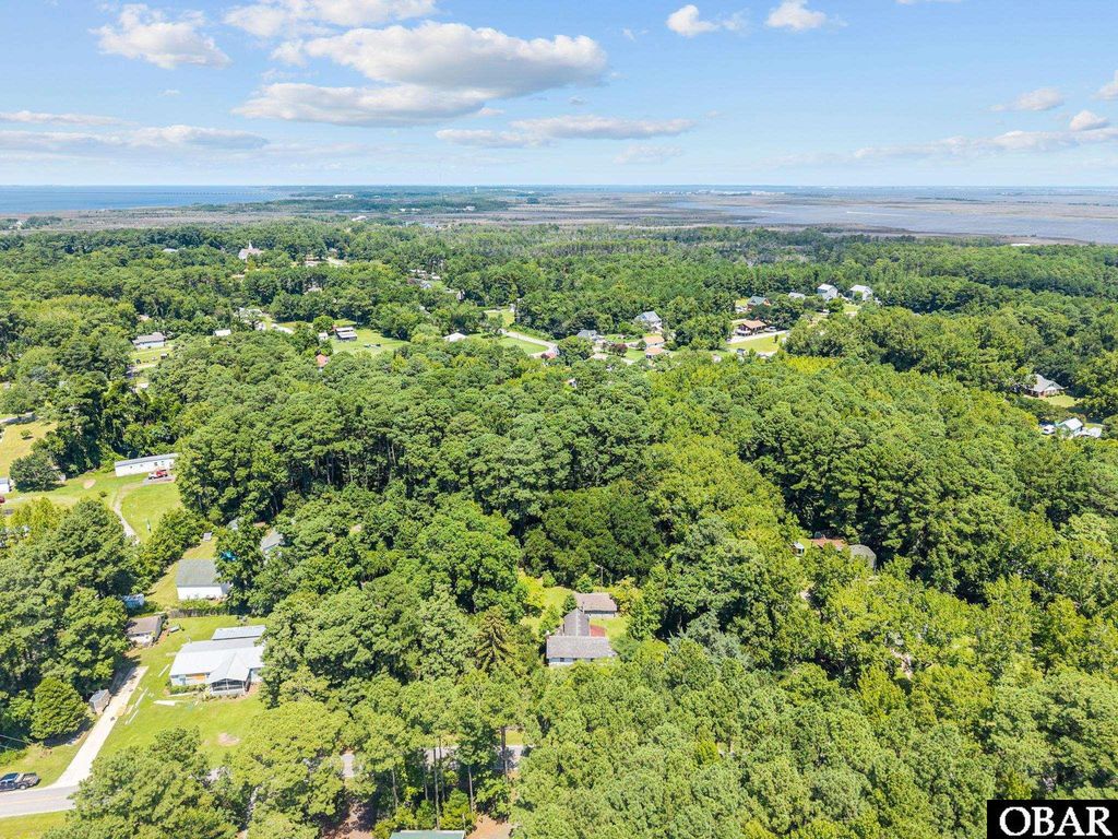 Image 10 of property listing at 168 Burrus Road, Wanchese, NC 27981