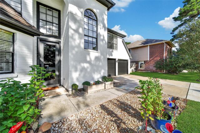 21407 Deerhaven Drive, Spring, TX 77388