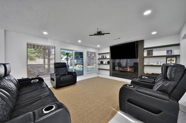 21407 Deerhaven Drive, Spring, TX 77388